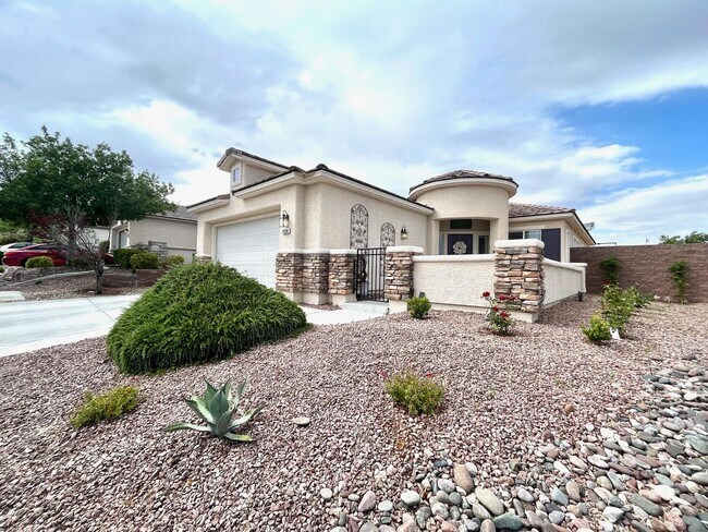 Building Photo - SUMMERLIN - Single-story 3 Bedroom 2 bath ...