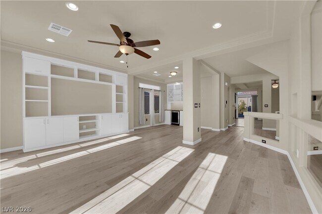 Foto del edificio - 5430 Holding Ave