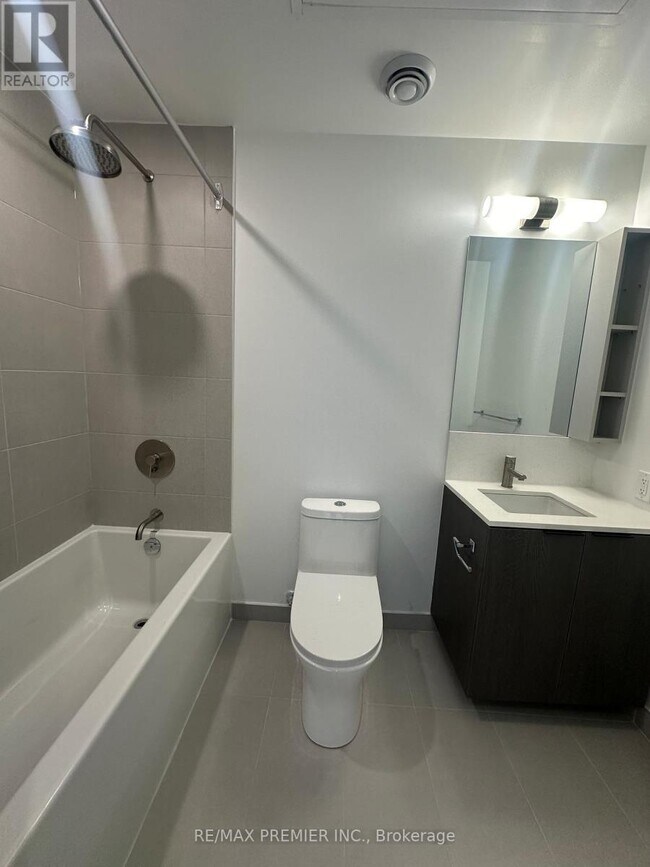 Building Photo - 55 Mercer St