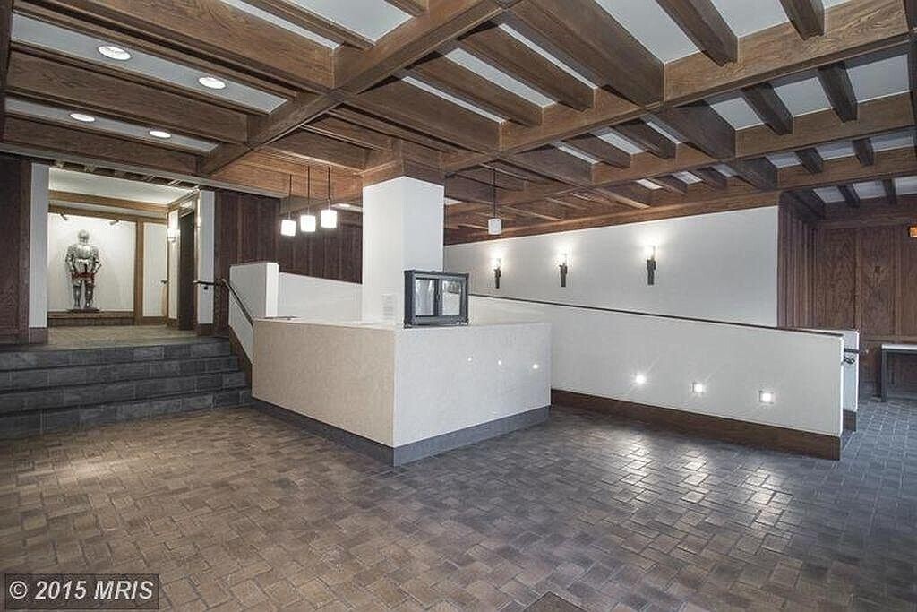 Building entrance - 1280 21st St NW