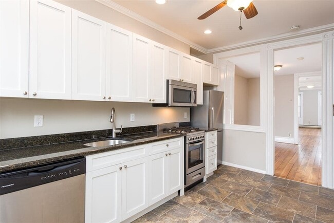 Photo - 351 7th St House