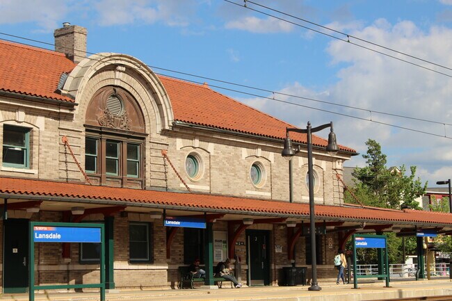 Foto del edificio - 38 N Richardson Ave