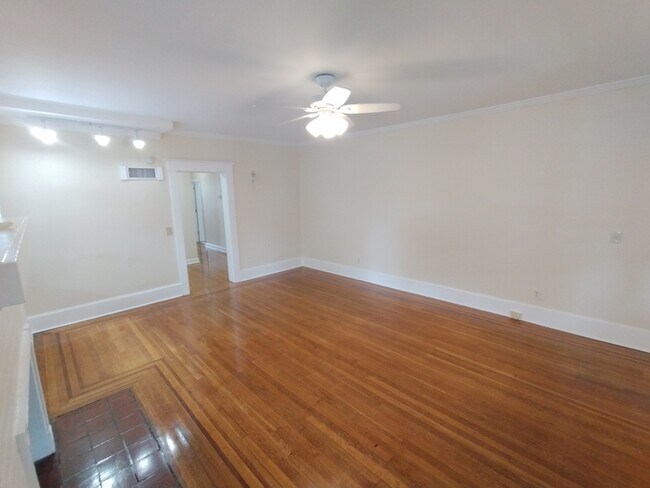 Foto del edificio - 2330 Park St