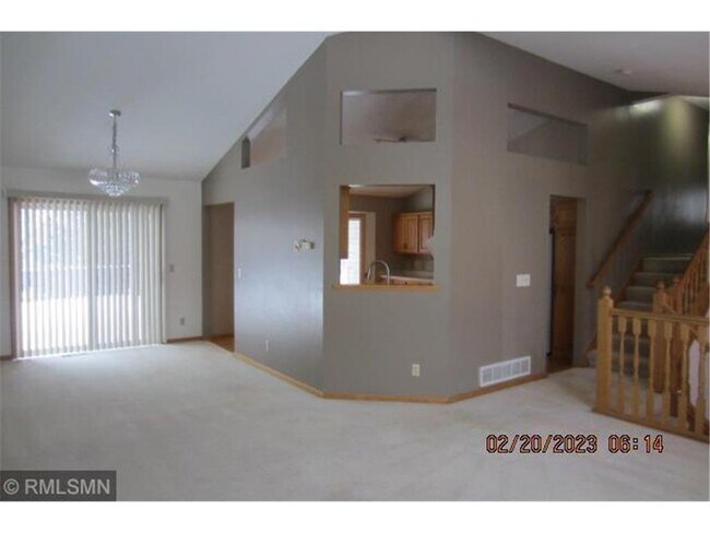 Building Photo - 9018 Windsor Terrace