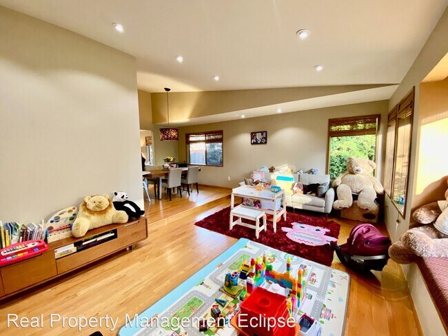 Foto del edificio - 3 br, 2 bath House - 7630 NE 124th St