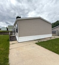 Building Photo - 1916 Stafford Ct