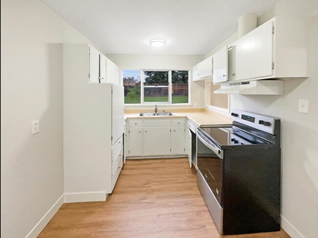 Building Photo - 8255 Oahu Dr