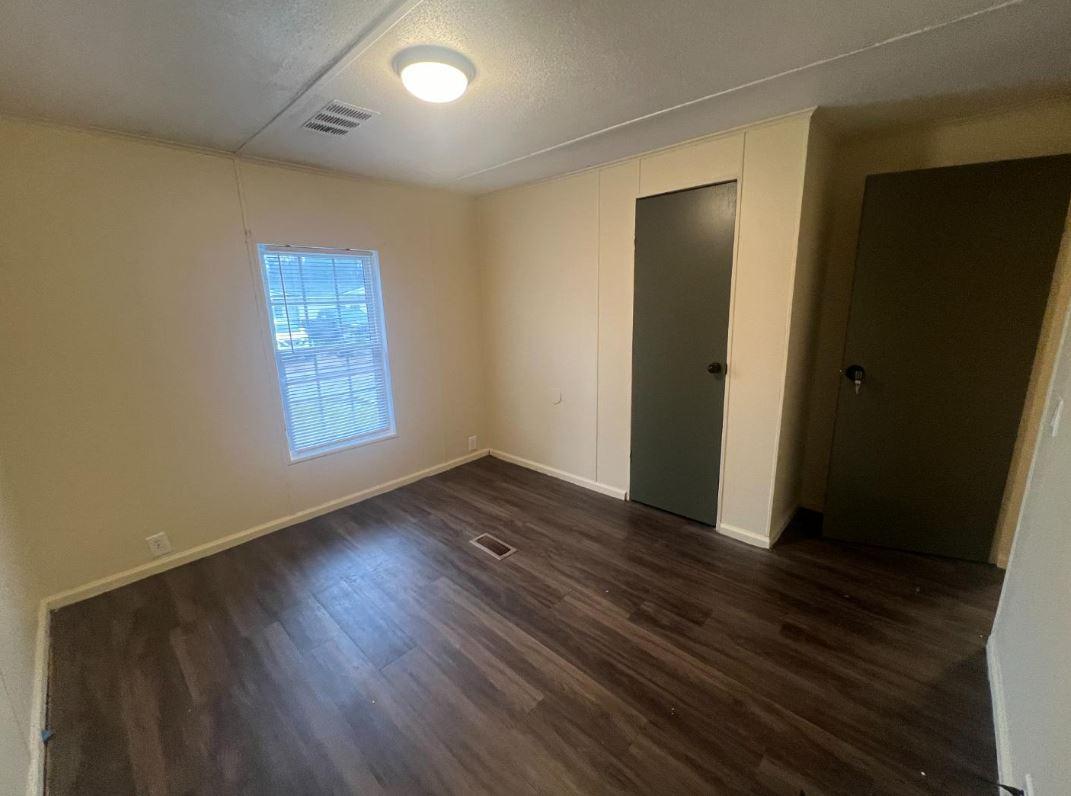 Foto principal - 927 5th Ave SW