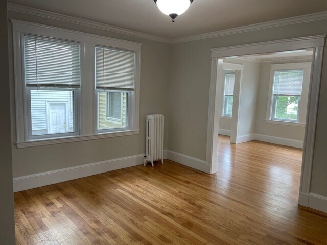 Foto del edificio - 229 Langley Rd