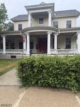 Building Photo - 137 Belvidere Ave