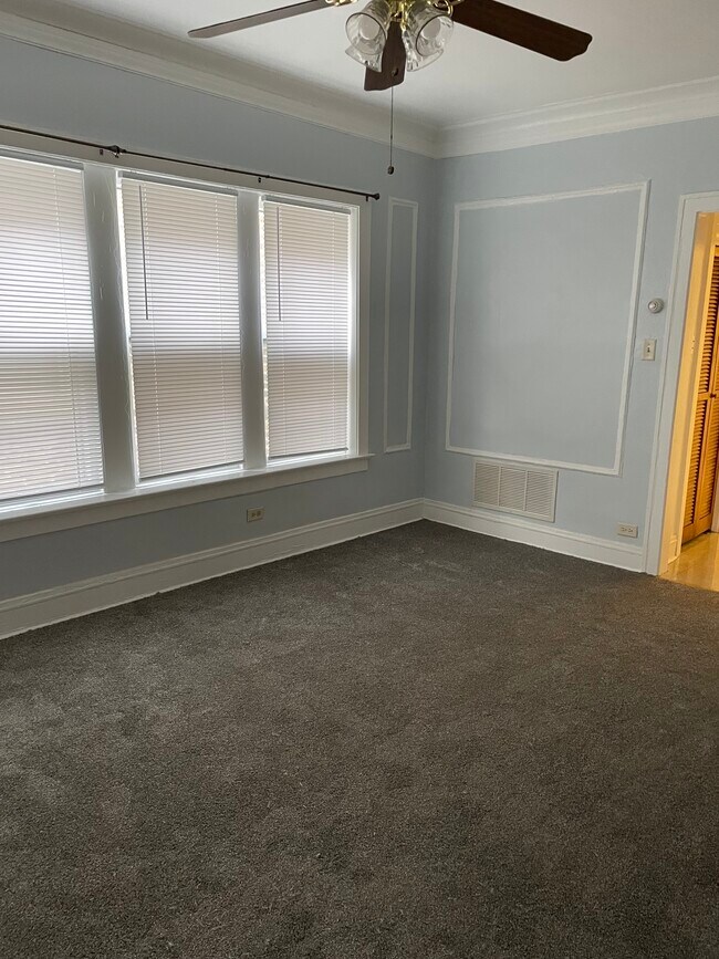 Dinningroom - 7749 S East End Ave