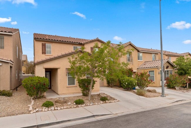 Foto del edificio - UPGRADED 3 BED 2.5 BATH IN SOUTHWEST- DOWN...
