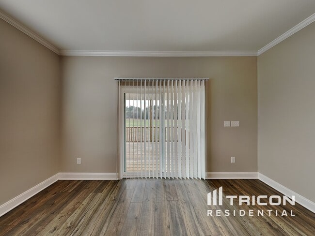 Foto del edificio - 100 E Goodwin Chase Ln