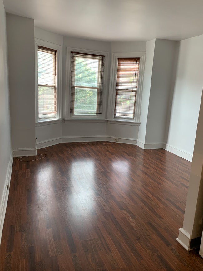 Living Room - 619 Fitzwater St