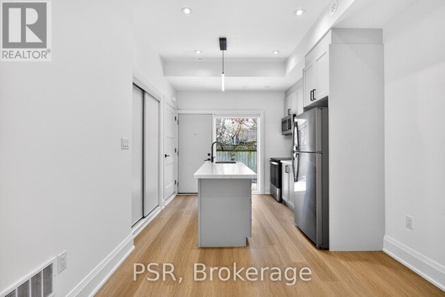 Building Photo - 53 Harriet St