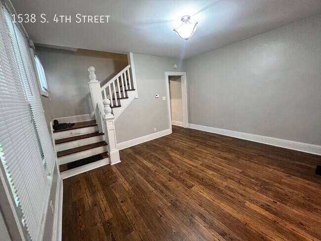 Foto del edificio - 1538 S 4th St