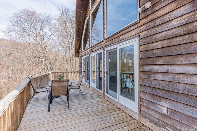 Foto del edificio - 461 NY-199