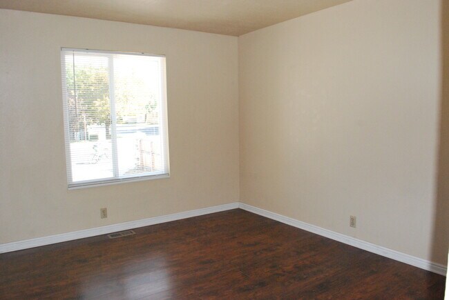 Upstairs Bedroom_1 - 9078 S 1300 E