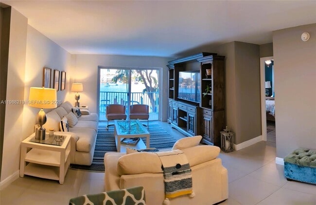 Foto del edificio - 400 Golden Isles Dr