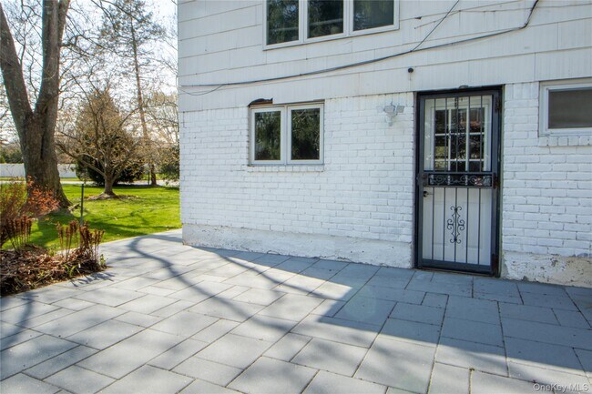 Foto del edificio - 31 Cherrywood Dr