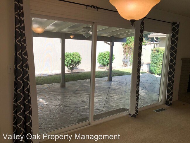 Foto del edificio - 4 br, 2 bath House - 1413 Warfield  Avenue