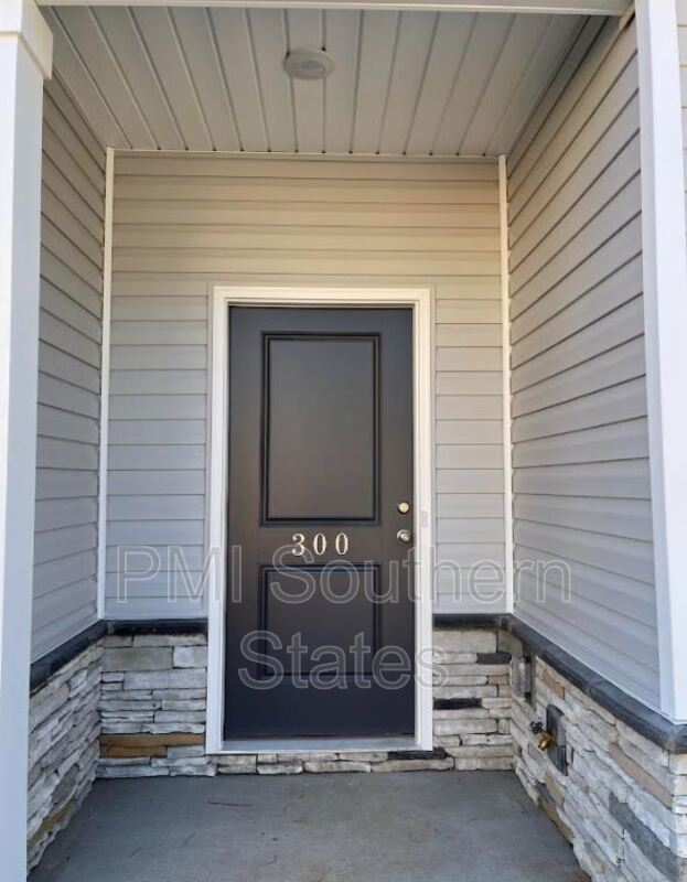 Foto del edificio - 300 Laurel Dr