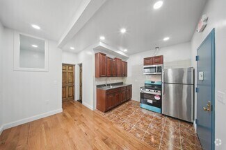 Building Photo - 14 Yankee Pl