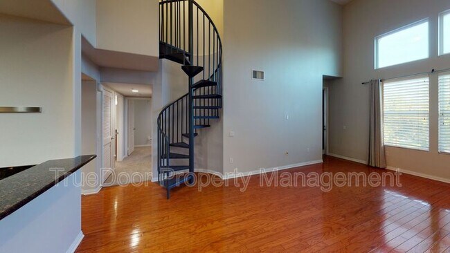 Foto del edificio - 12688 Chapman Ave