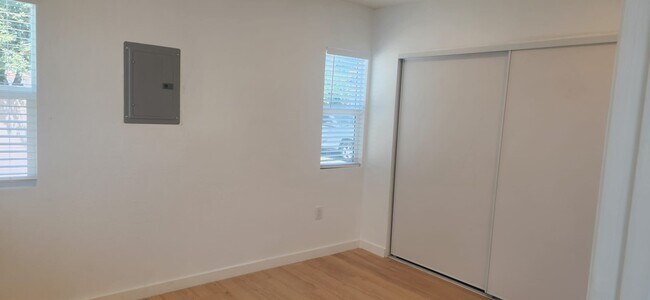 Bedroom 2 with large closet - 627 W Julianna St