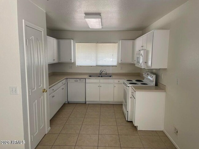 Foto del edificio - 6152 S Sharon Ct