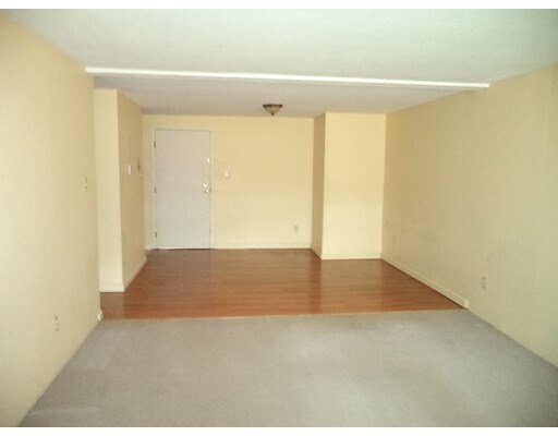 Building Photo - 13 Silvestri Cir