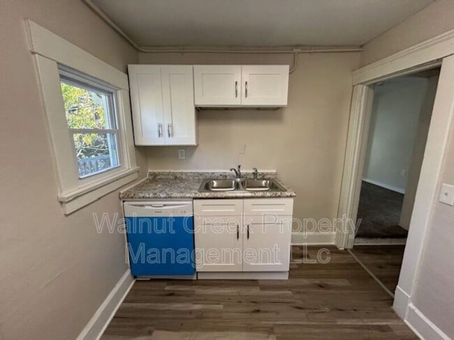 Building Photo - 362 Furnace St