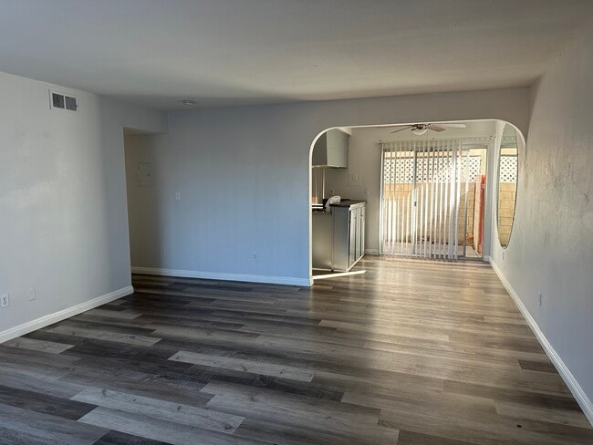 Building Photo - 17011 Pinehurst Ln