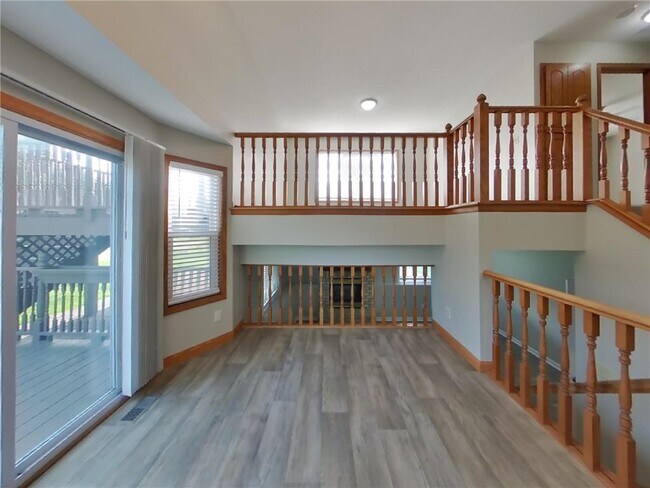 Building Photo - 9389 Jareau Ave S