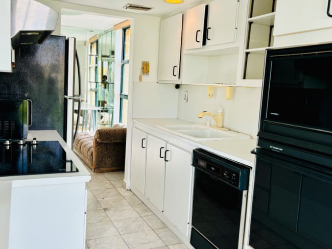 Photo - 11790 SW 18th St Apartment