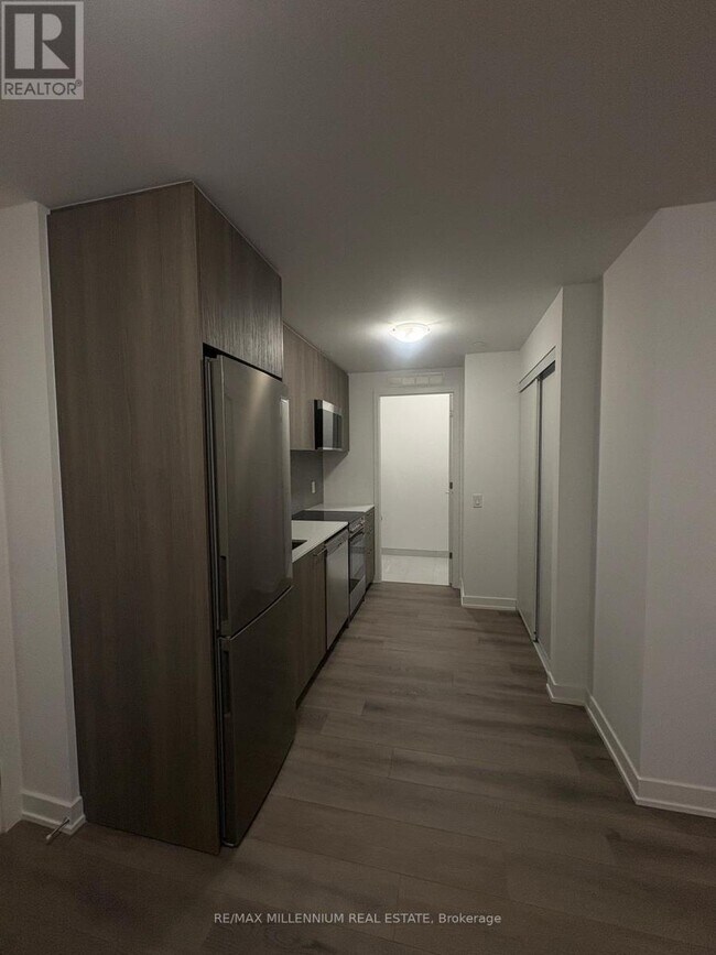 Photo du bâtiment - 7439 Kingston Rd