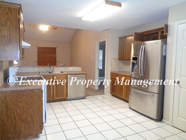 Building Photo - 287 CR 3371 Kempner, TX 76539 (Occupied) *...