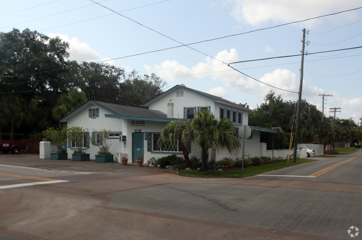 Primary Photo - 5820 Nebraska Ave