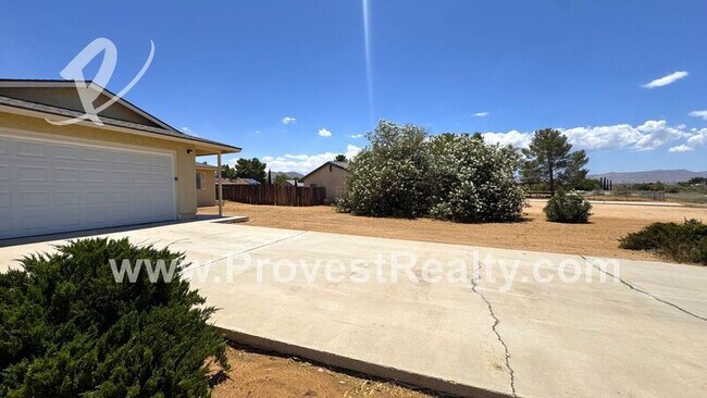 Building Photo - 16692 Neenach Rd