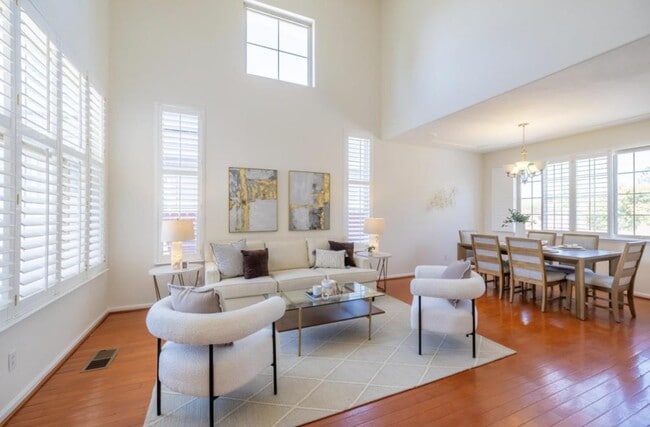 Building Photo - 2441 Johns Way