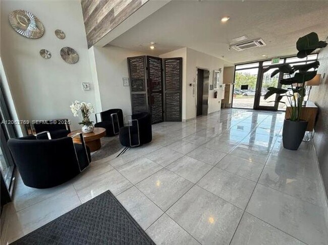 Foto del edificio - 8167 NW 41st St