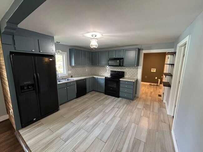 Foto del edificio - 4316 Tate Ave