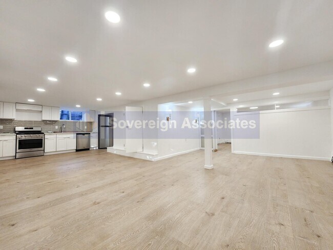 Foto del edificio - 481 Christian Herald Road