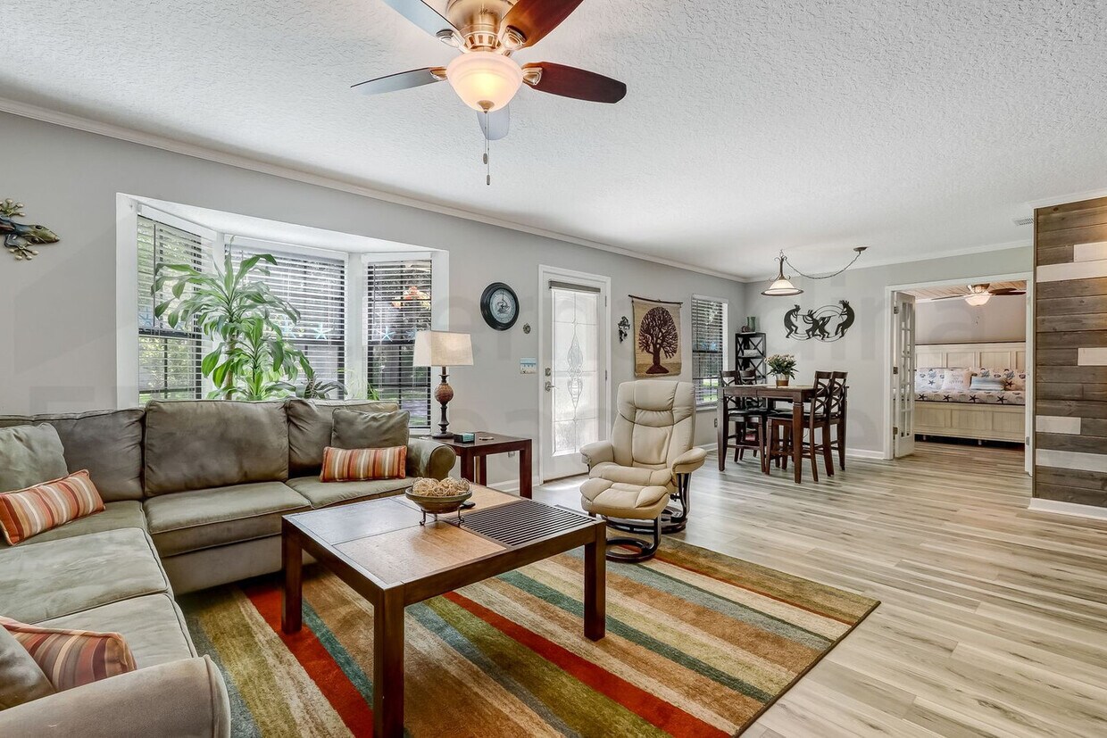 Primary Photo - 2113 Talbot Ct