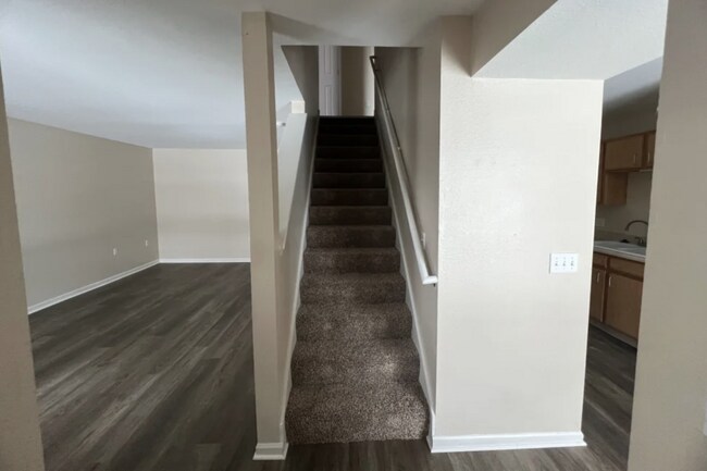 Building Photo - 1340 Cato Ln