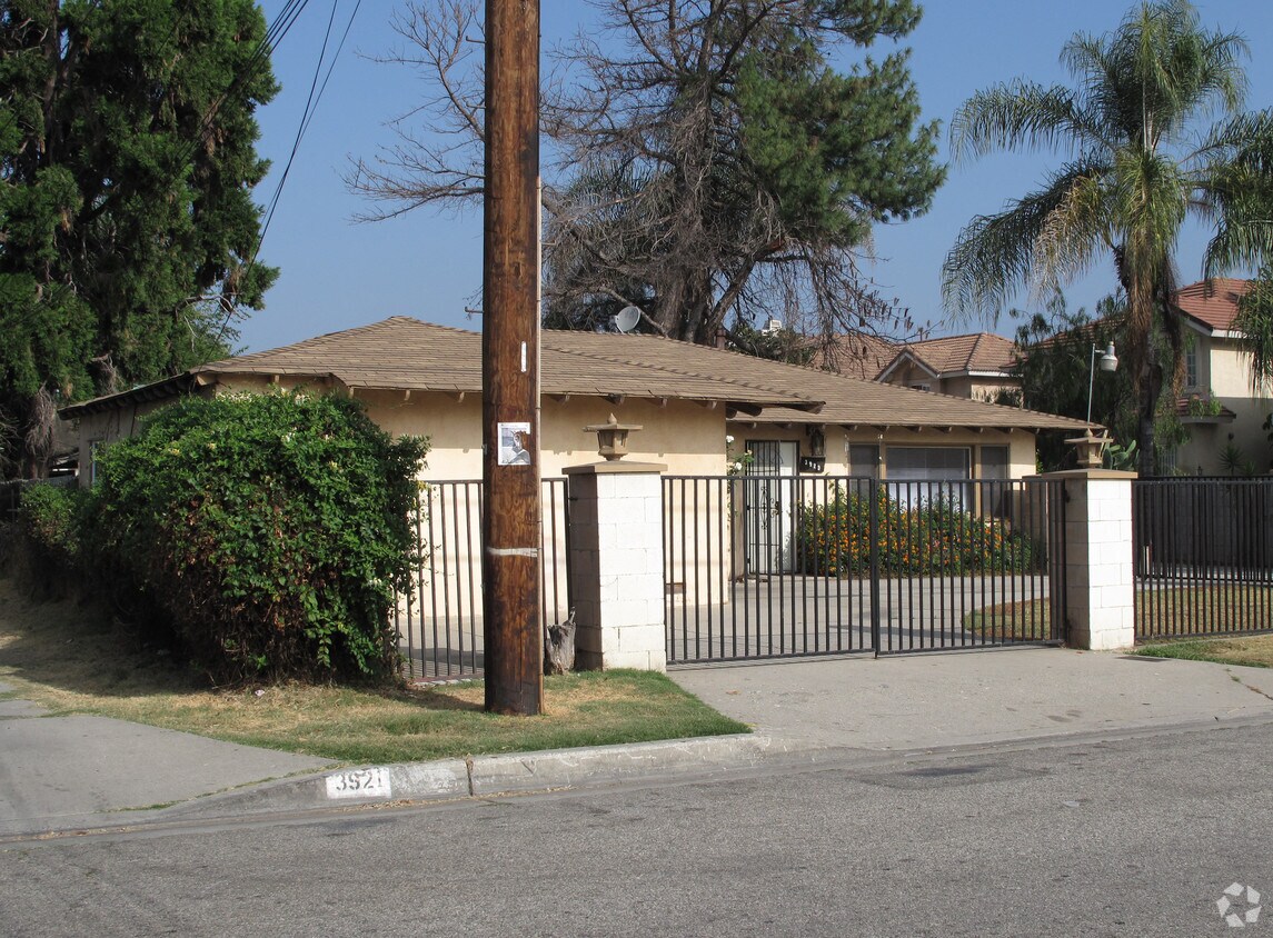 Building Photo - 3923 Penn Mar Ave