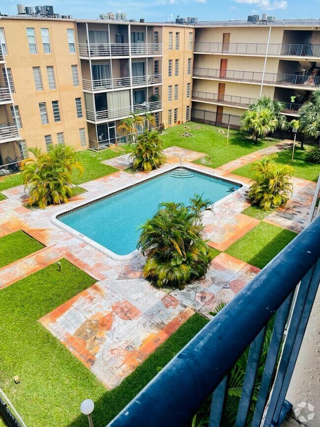 Cypress Chase Condominiums Apartments for Rent Lauderdale Lakes, FL