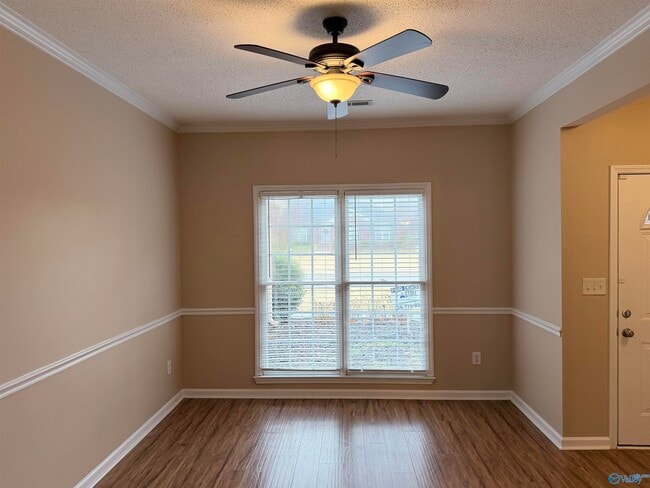 Foto del edificio - 2813 Willowick Tr SE