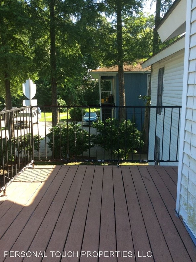 Building Photo - 8271 Bayou Fountain Ave