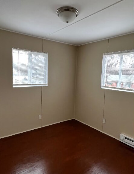 Foto del edificio - 1299 Vernon Pl